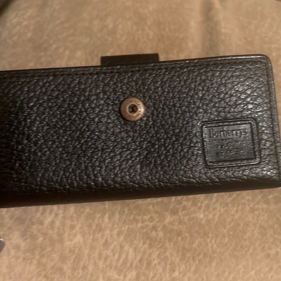 Burberry - Picture 1 of 4